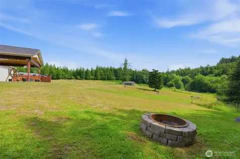 300 E Mclane Cove Drive Grapeview WA 98546