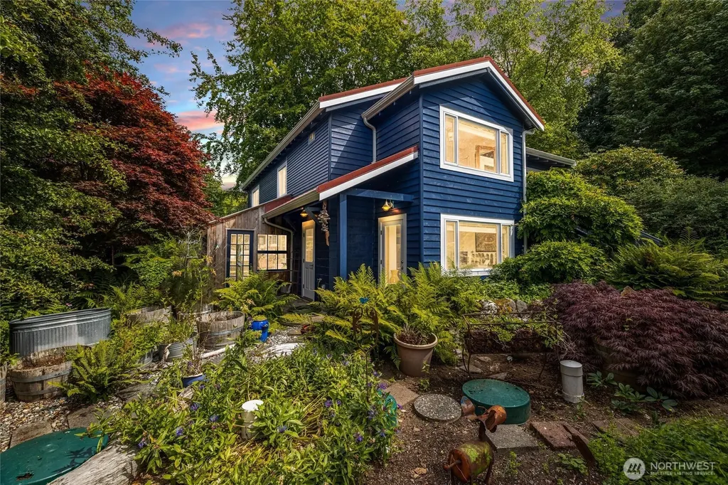 3965 Legoe Bay Road Lummi Island WA 98262