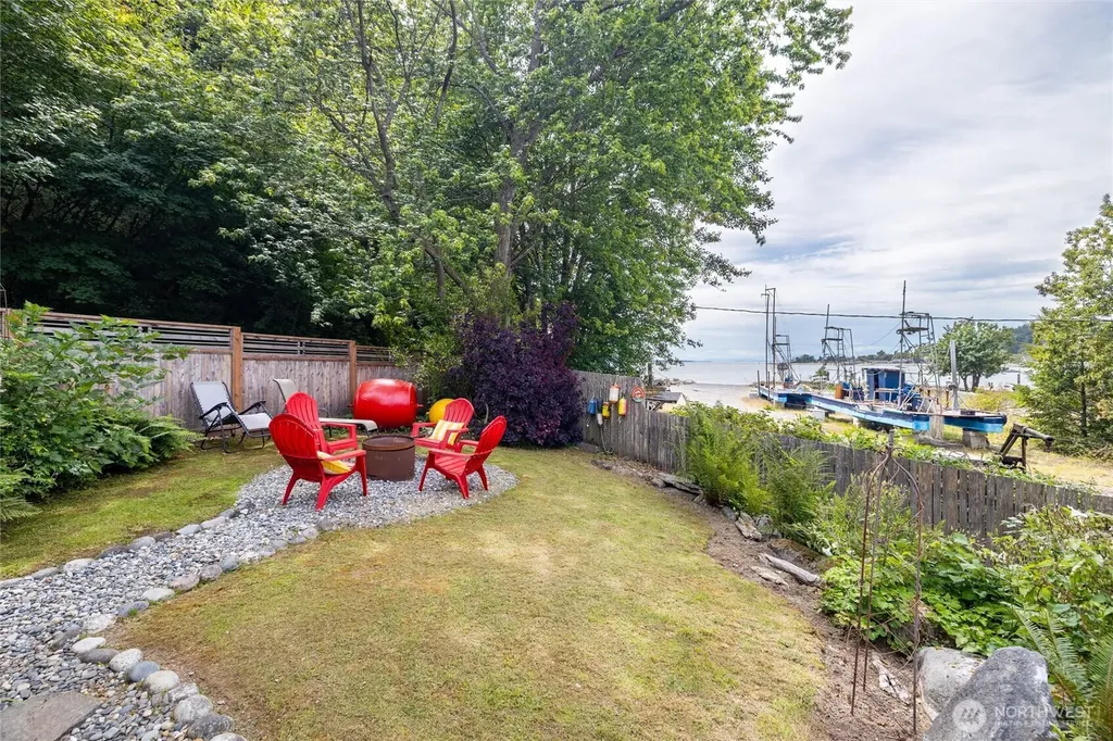 3965 Legoe Bay Road Lummi Island WA 98262