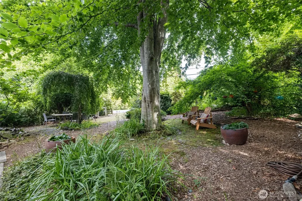 3965 Legoe Bay Road Lummi Island WA 98262