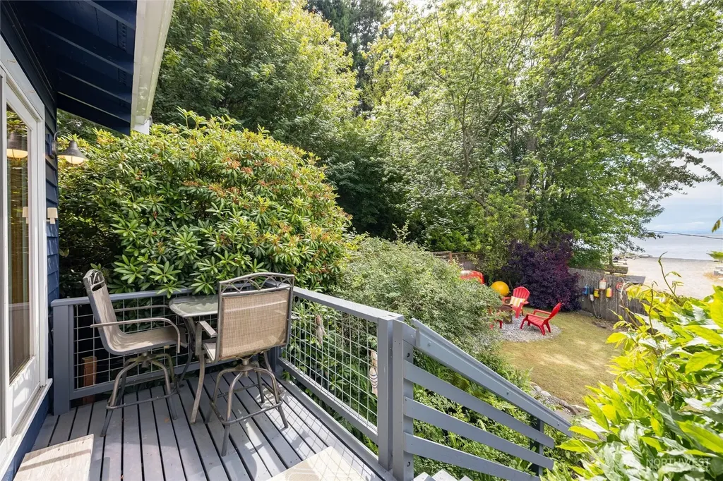 3965 Legoe Bay Road Lummi Island WA 98262