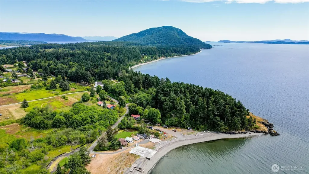 3965 Legoe Bay Road Lummi Island WA 98262
