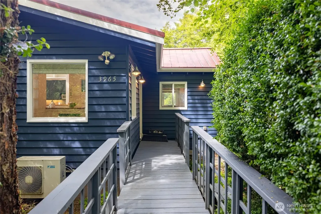 3965 Legoe Bay Road Lummi Island WA 98262