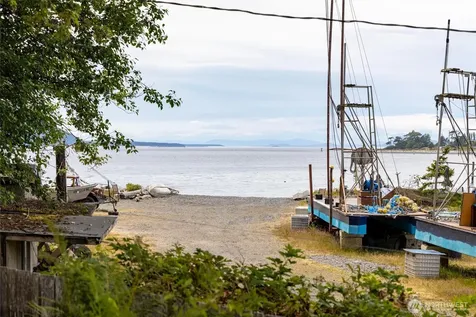 3965 Legoe Bay Road Lummi Island WA 98262