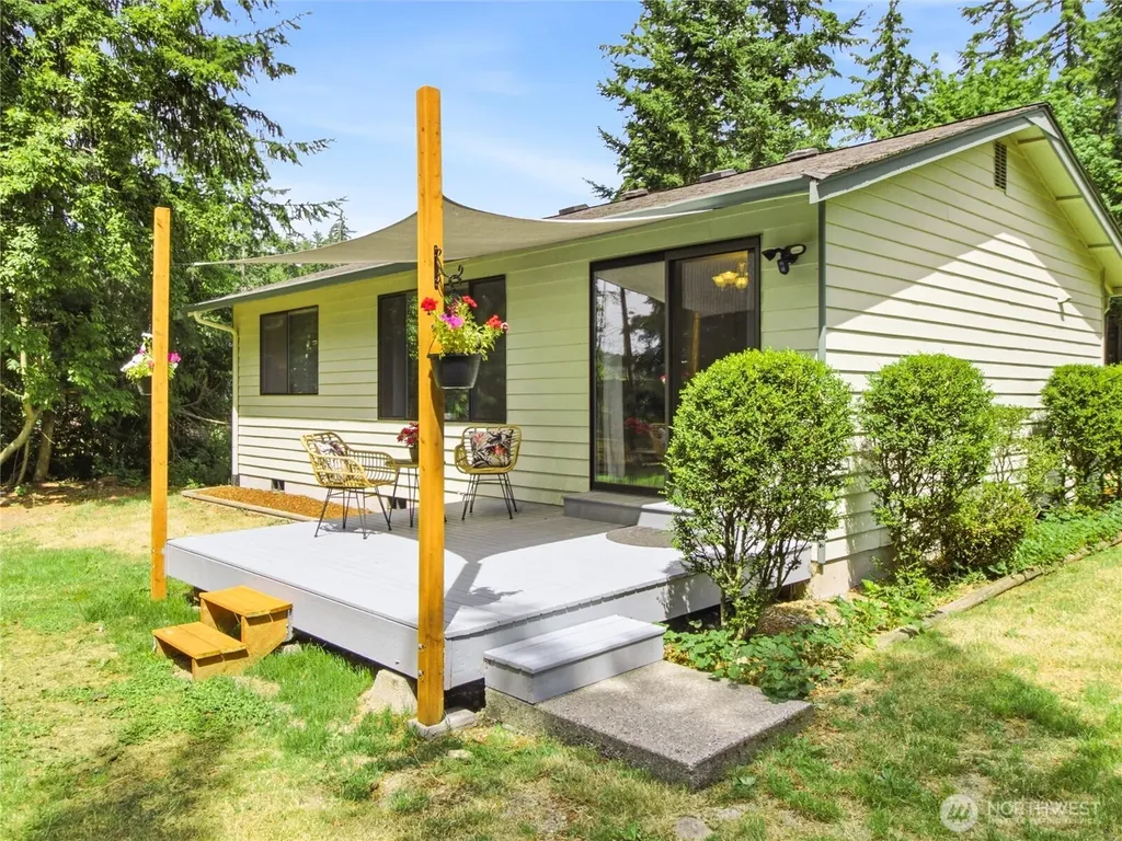 10389 Frontier Place NW Silverdale WA 98383