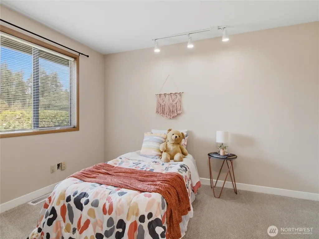 10389 Frontier Place NW Silverdale WA 98383