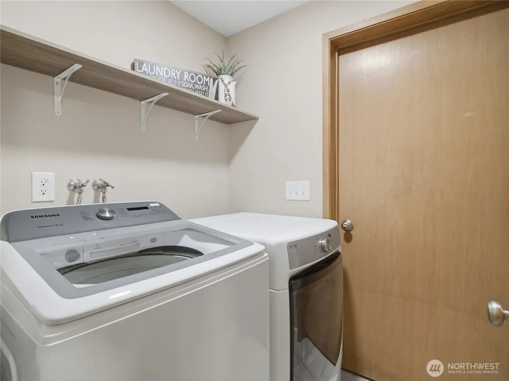 10389 Frontier Place NW Silverdale WA 98383