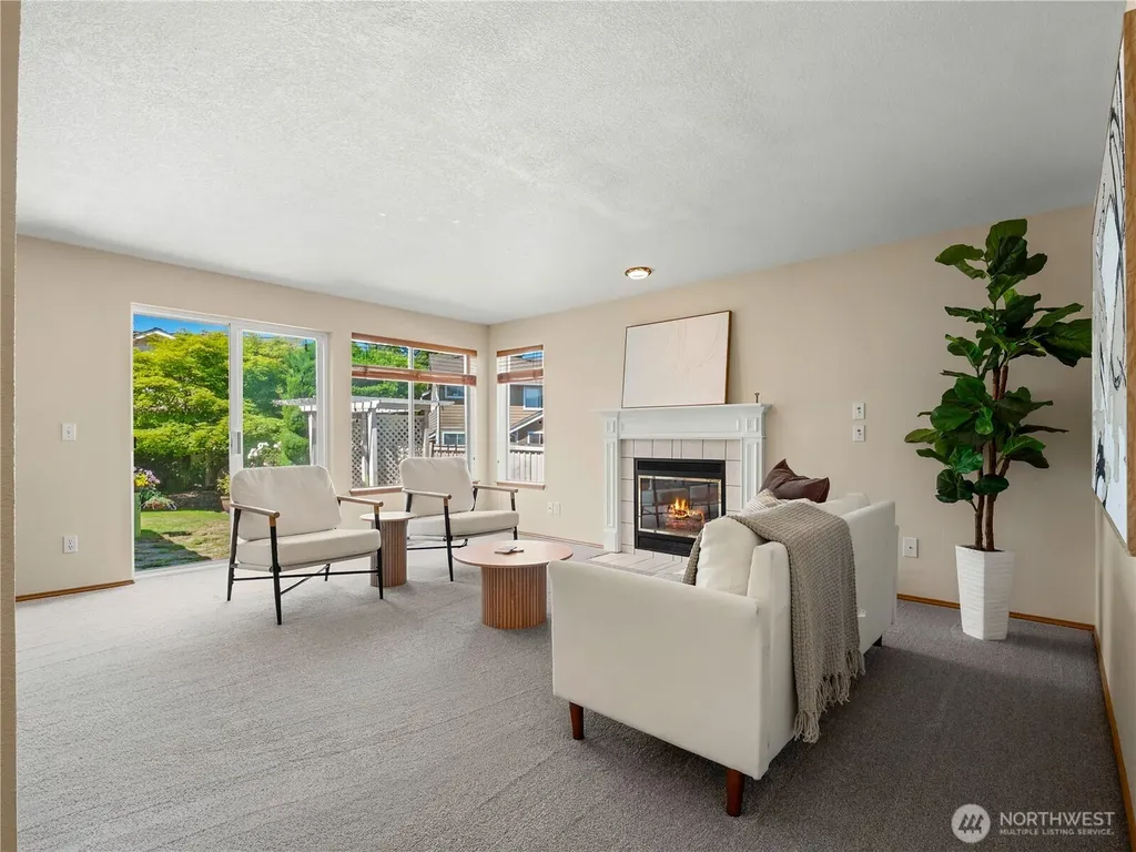 3138 Hunter Court Enumclaw WA 98022