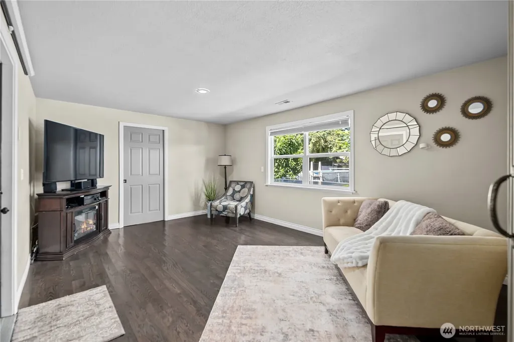 2301 34th Avenue SE Puyallup WA 98374