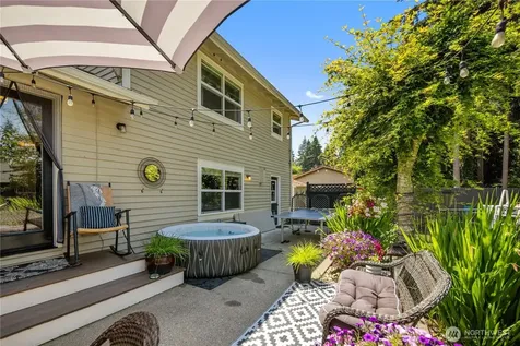 2301 34th Avenue SE Puyallup WA 98374