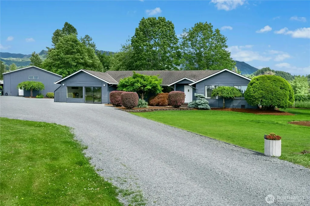 41218 292nd Way SE Enumclaw WA 98022
