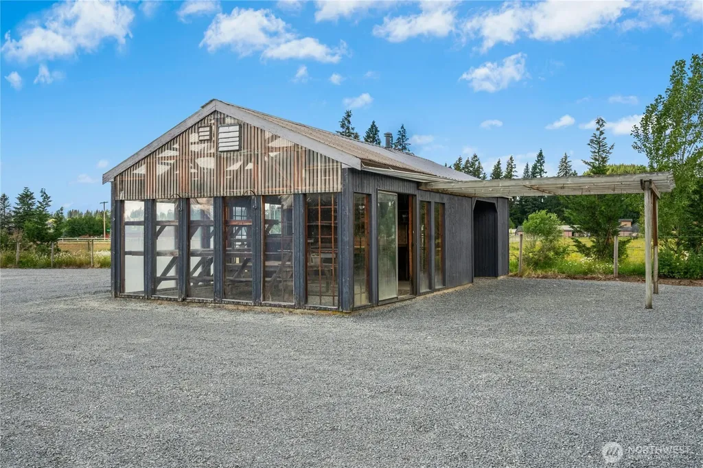 41218 292nd Way SE Enumclaw WA 98022