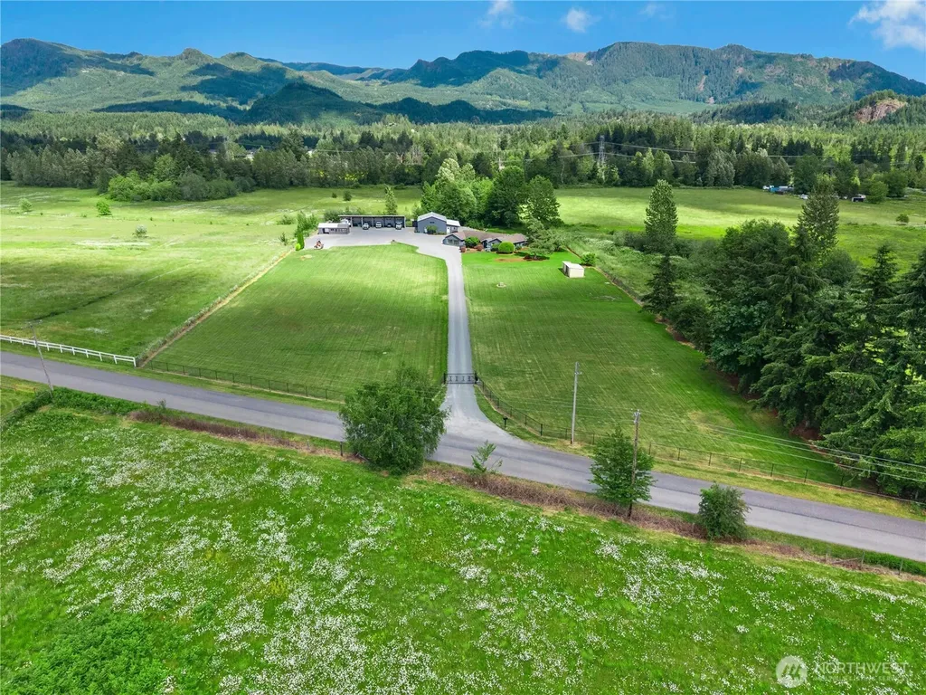 41218 292nd Way SE Enumclaw WA 98022