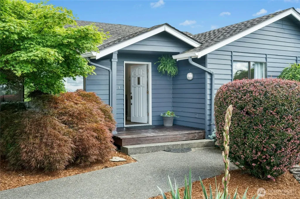 41218 292nd Way SE Enumclaw WA 98022