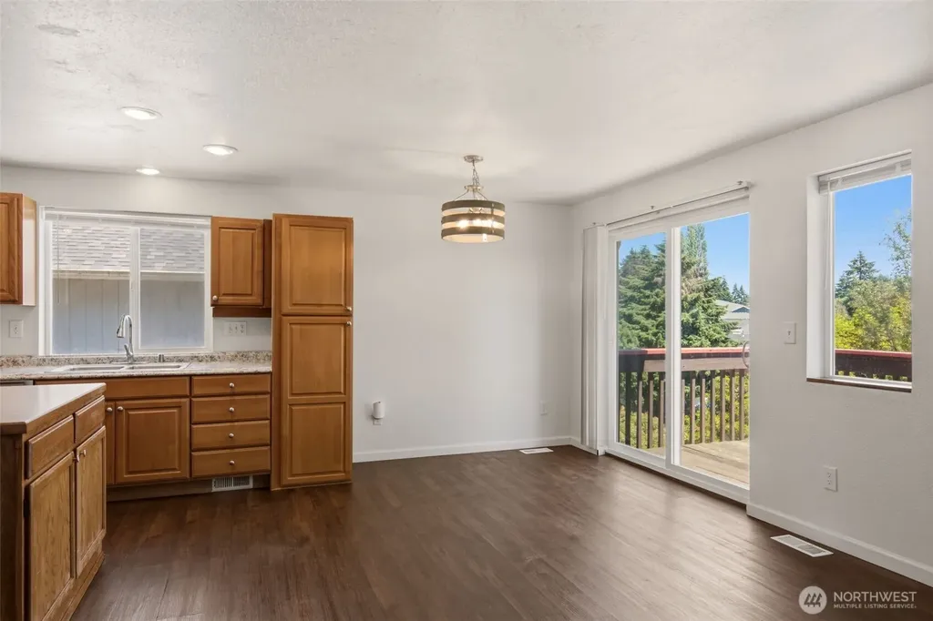 5807 S Ferdinand Street Tacoma WA 98409