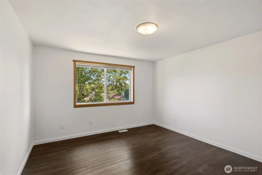 5807 S Ferdinand Street Tacoma WA 98409