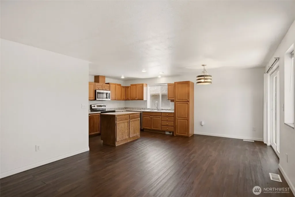 5807 S Ferdinand Street Tacoma WA 98409
