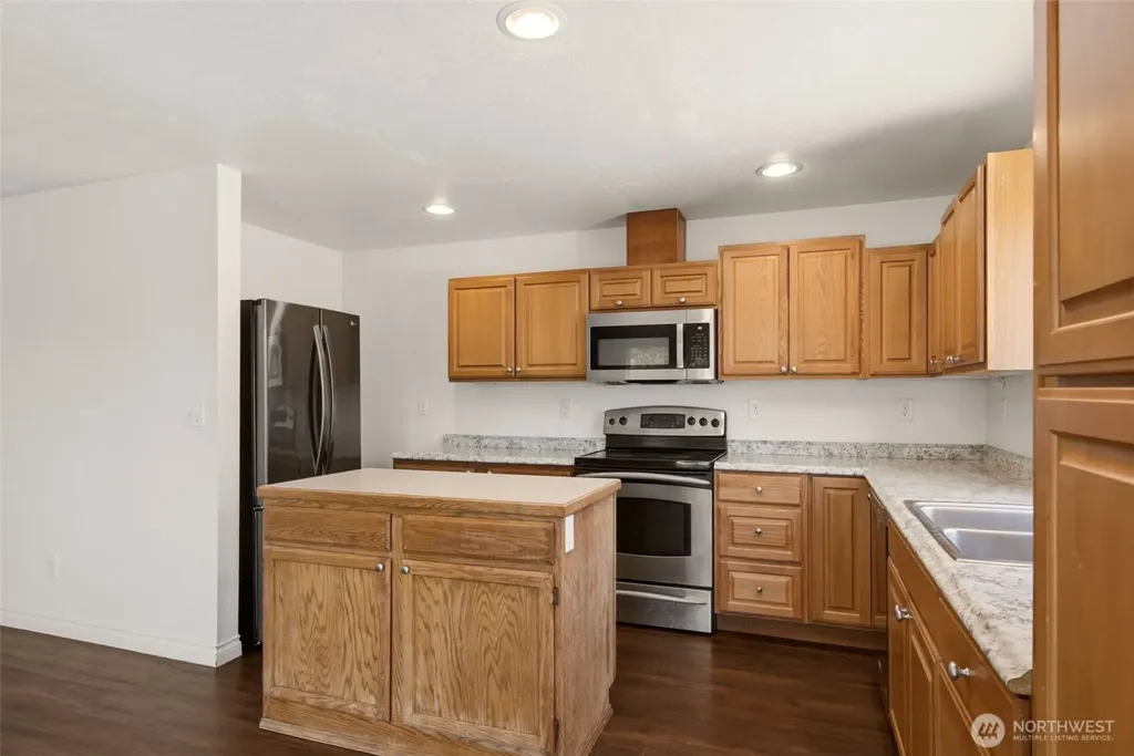 5807 S Ferdinand Street Tacoma WA 98409