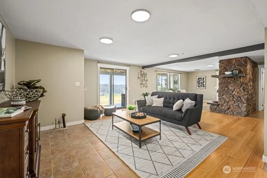 34216 136th Avenue SE Auburn WA 98092