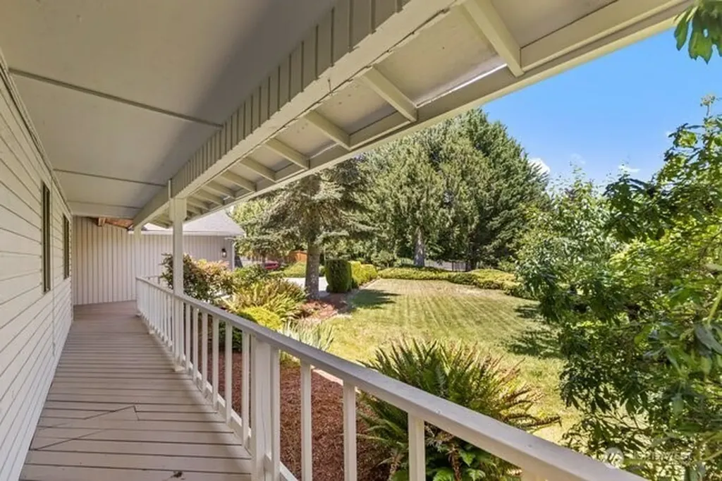 34216 136th Avenue SE Auburn WA 98092