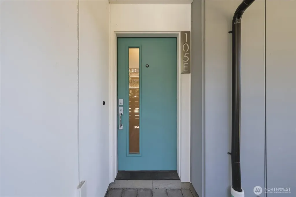 105 39th Avenue NW Seattle WA 98107