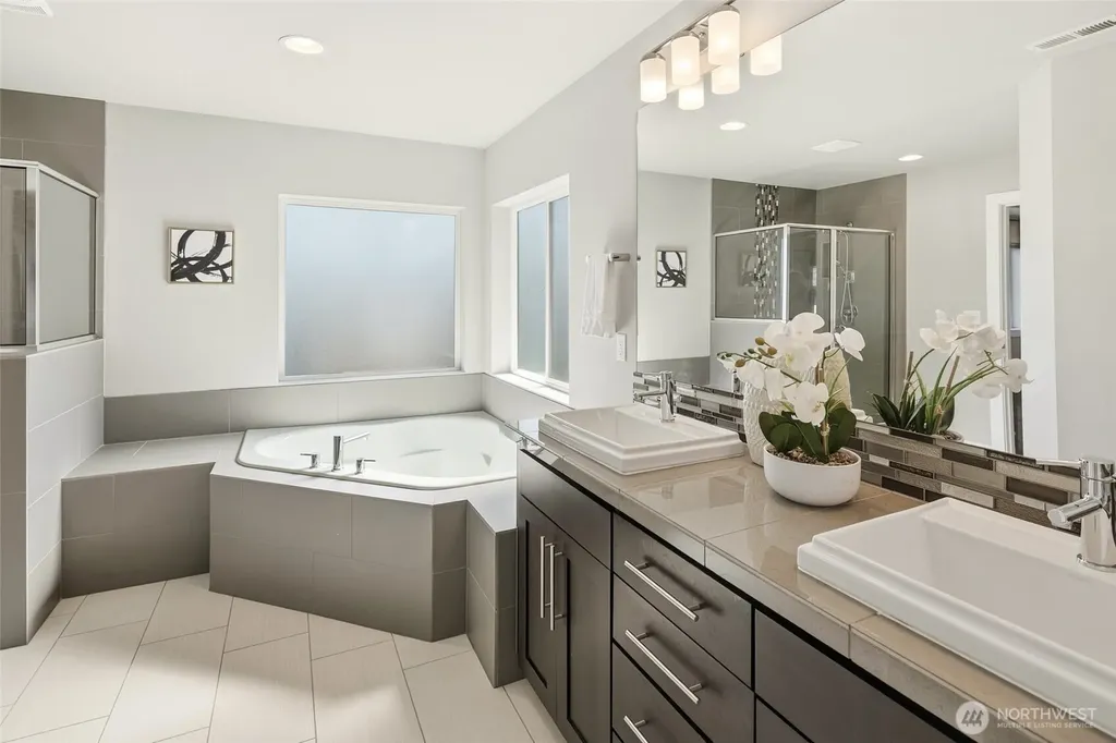 16 176th Place SW Bothell WA 98012