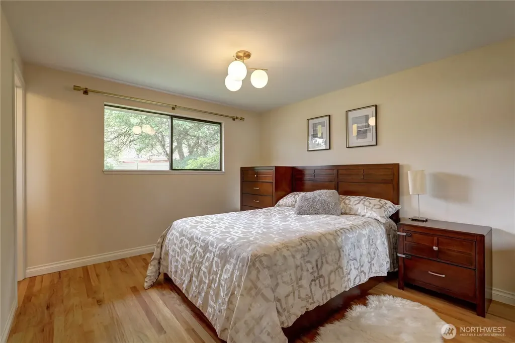 16724 NE 22nd Street Bellevue WA 98008