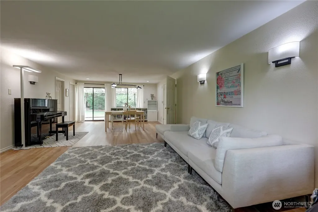 16724 NE 22nd Street Bellevue WA 98008