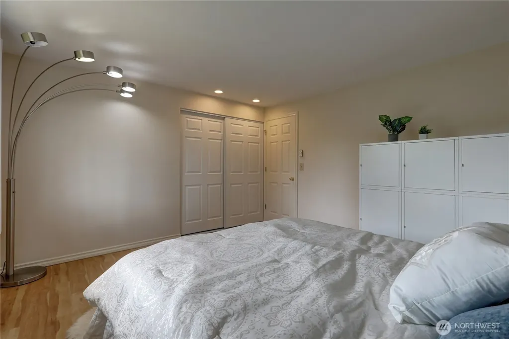 16724 NE 22nd Street Bellevue WA 98008