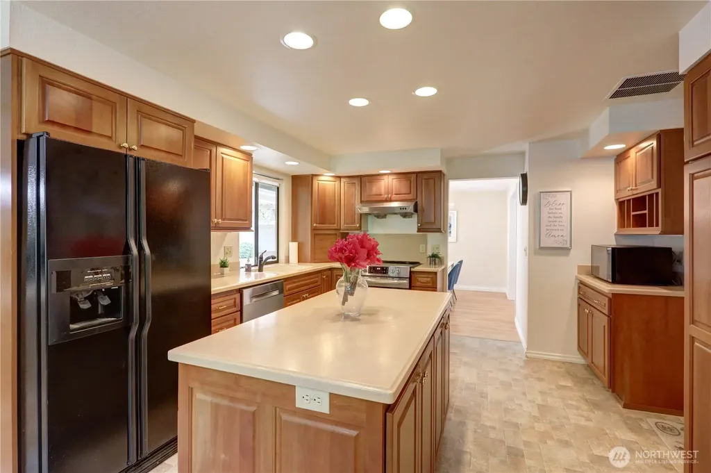 16724 NE 22nd Street Bellevue WA 98008