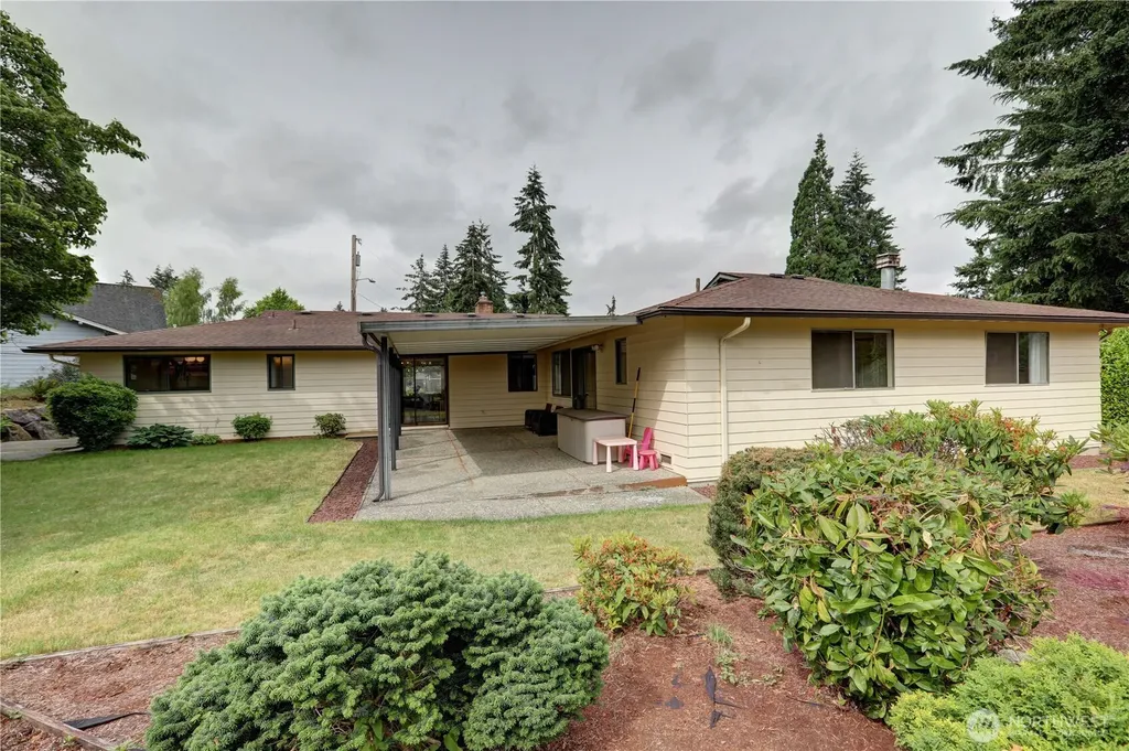 16724 NE 22nd Street Bellevue WA 98008