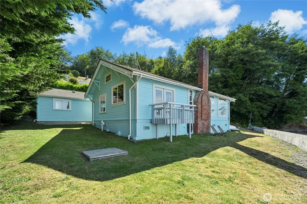 10932 Vashon Hwy SW Vashon WA 98070