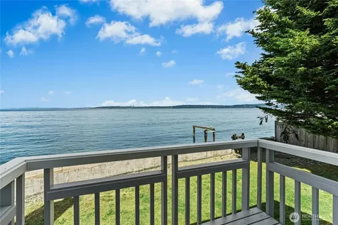 10932 Vashon Hwy SW Vashon WA 98070