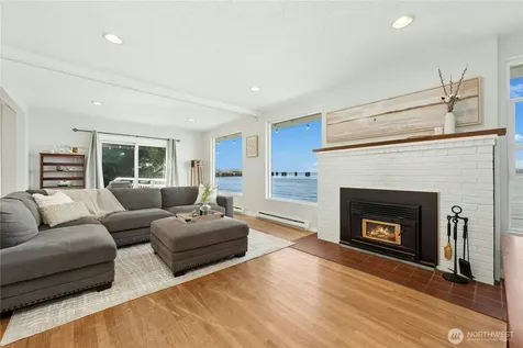 10932 Vashon Hwy SW Vashon WA 98070