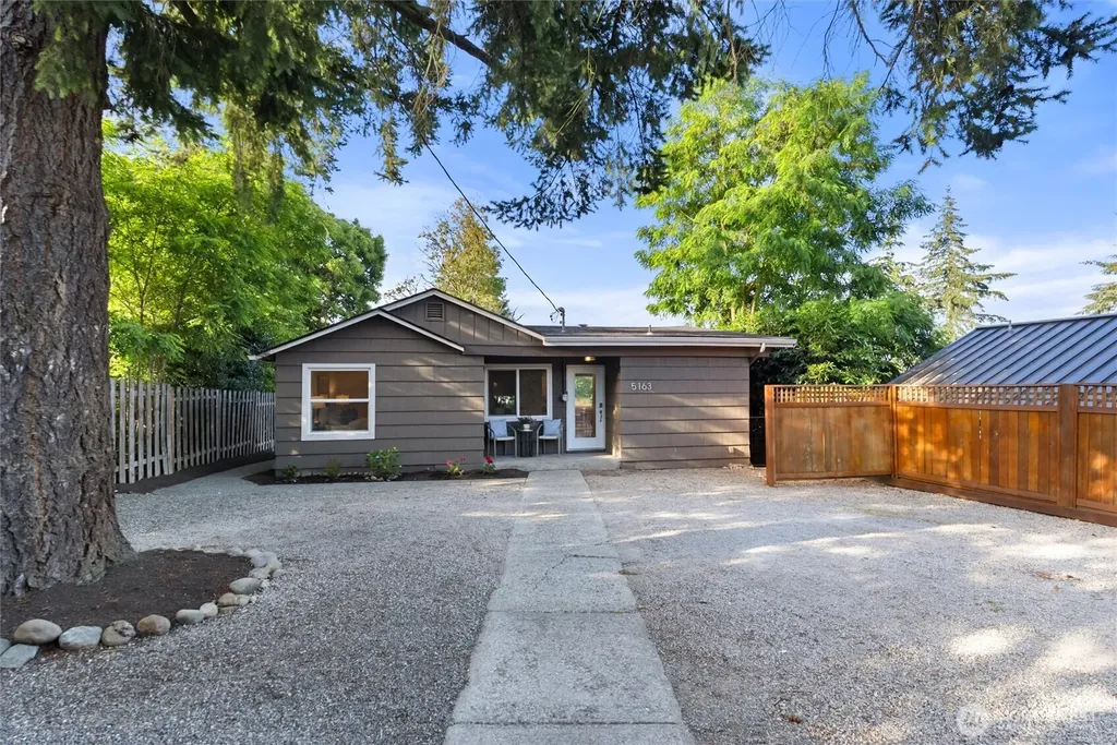 5163 S Augusta Street Seattle WA 98178