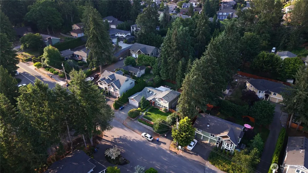 6229 NE 196th Street Kenmore WA 98028