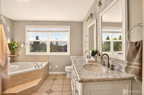 6229 NE 196th Street Kenmore WA 98028