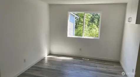 9525 S 221st Place Kent WA 98031