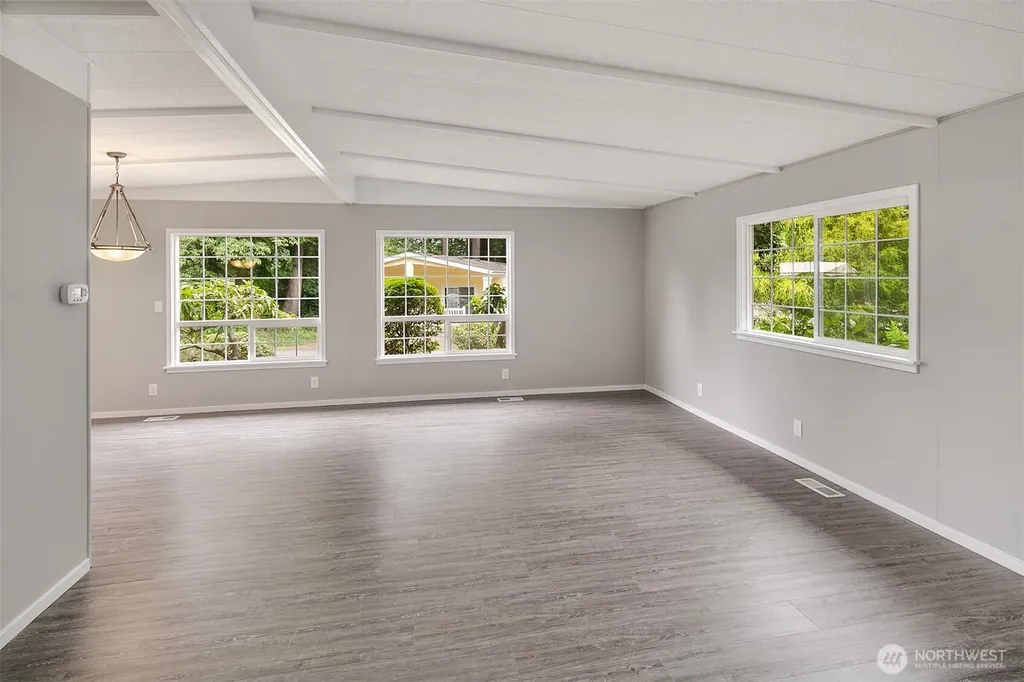 19151 130th Avenue NE Bothell WA 98011