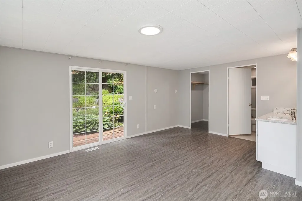 19151 130th Avenue NE Bothell WA 98011