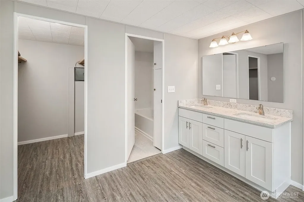 19151 130th Avenue NE Bothell WA 98011