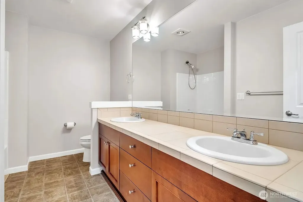 6201 SE 2nd Renton WA 98059