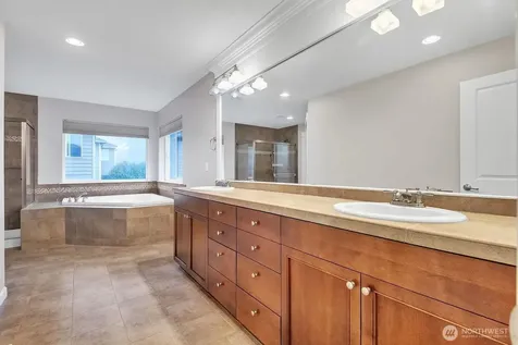 6201 SE 2nd Renton WA 98059