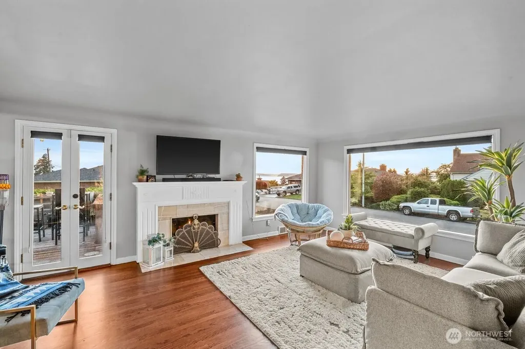 422 Crown Drive Everett WA 98203