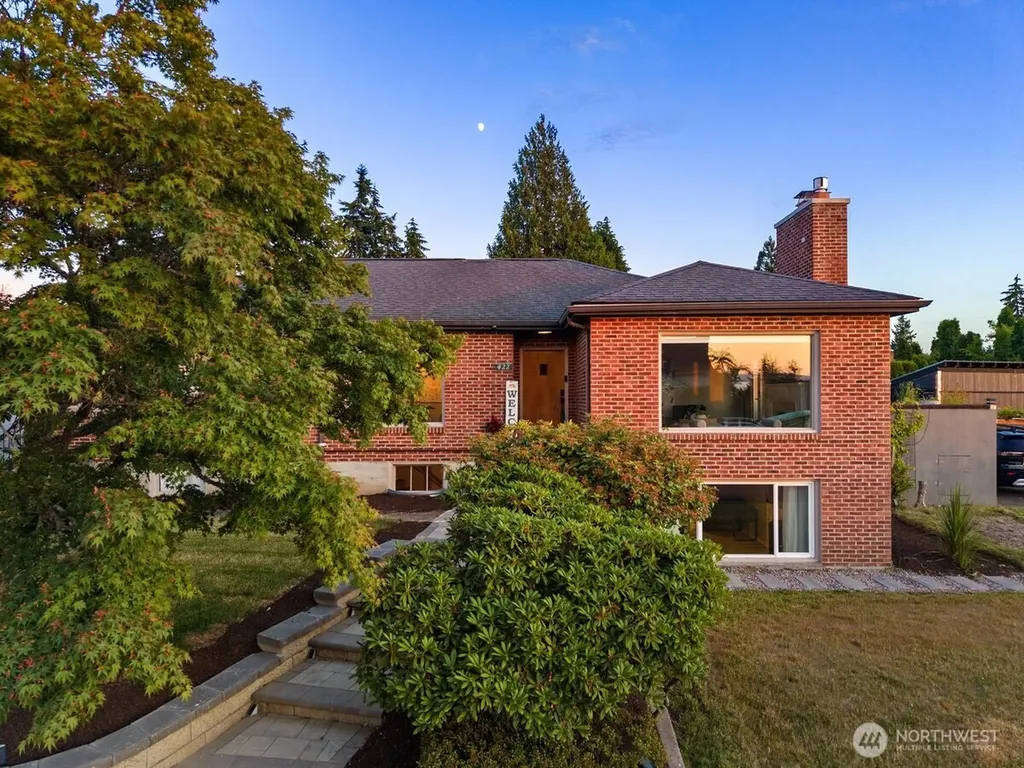 422 Crown Drive Everett WA 98203
