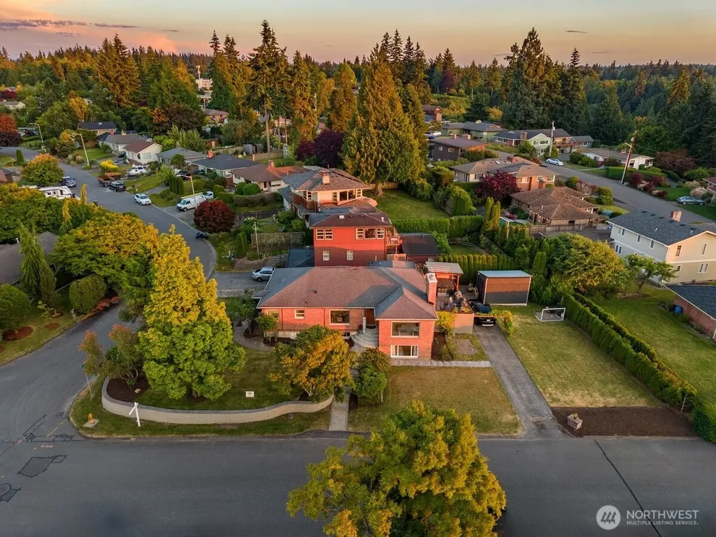 422 Crown Drive Everett WA 98203