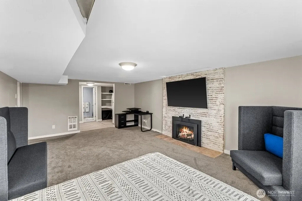 422 Crown Drive Everett WA 98203
