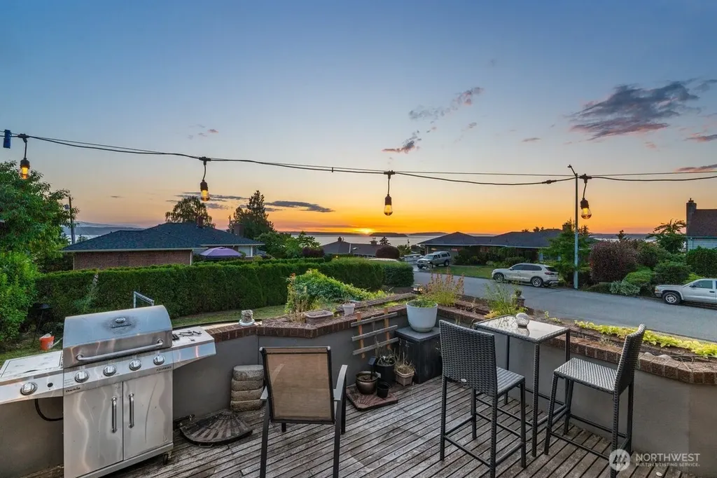 422 Crown Drive Everett WA 98203