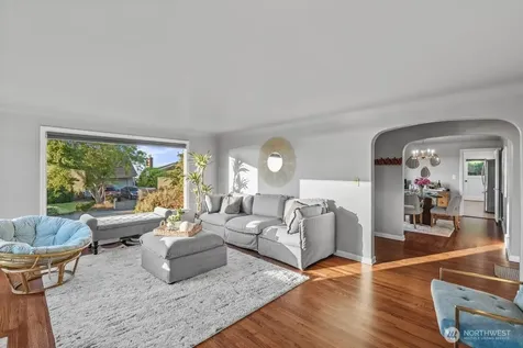 422 Crown Drive Everett WA 98203