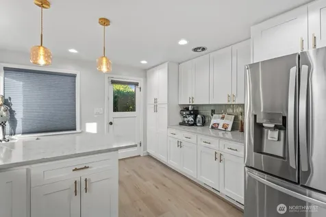 422 Crown Drive Everett WA 98203
